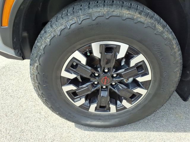 Used 2023 Nissan Frontier PRO-4X w/ Technology Package image 16