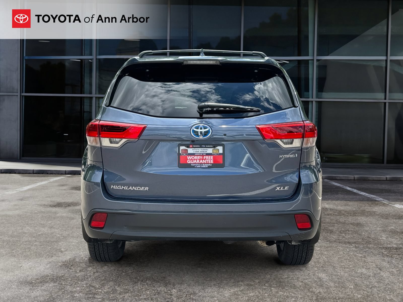 Used 2019 Toyota Highlander XLE AWD/4WD image 11