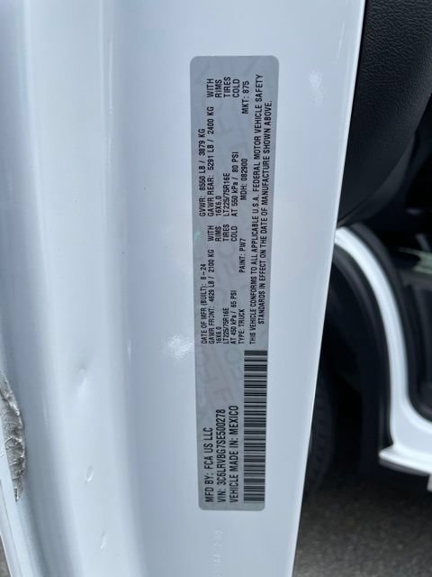 Used 2025 RAM ProMaster 1500 w/ Convenience Group FWD image 32