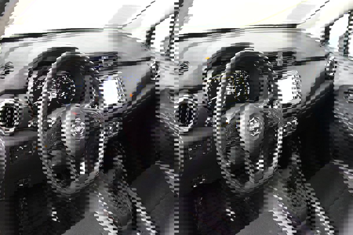 Used 2025 Nissan Versa S w/ Trunk Package image 7