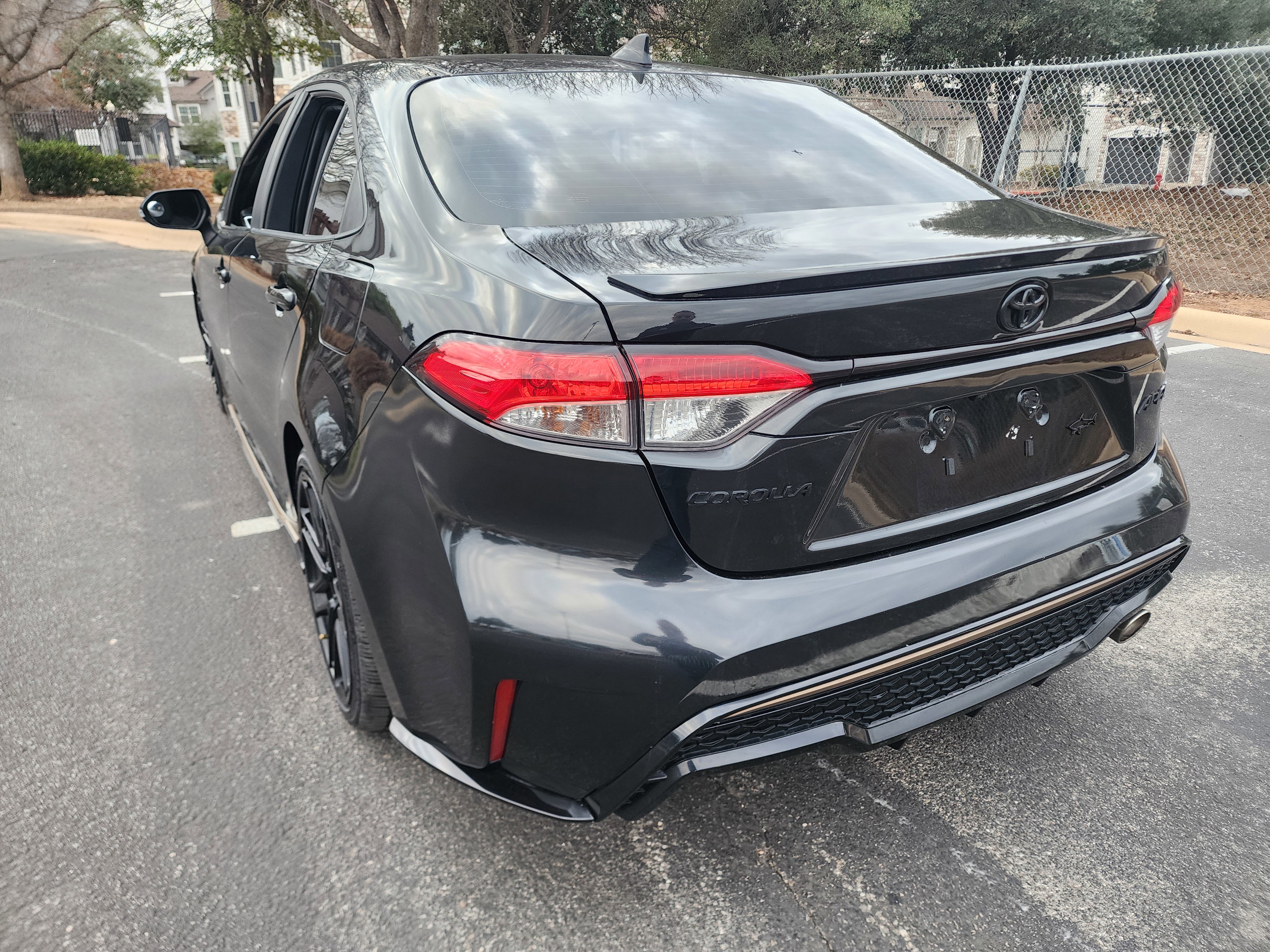 Used 2022 Toyota Corolla SE FWD image 5