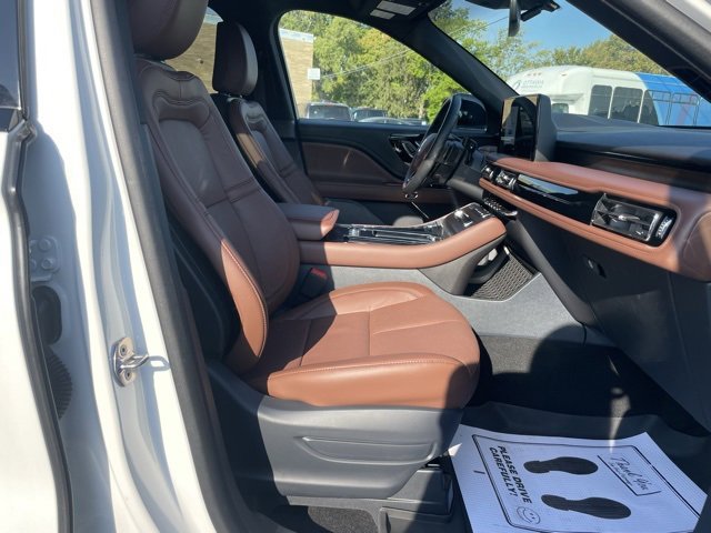 New 2025 Lincoln Aviator Reserve w/ Jet Appearance Package image 21