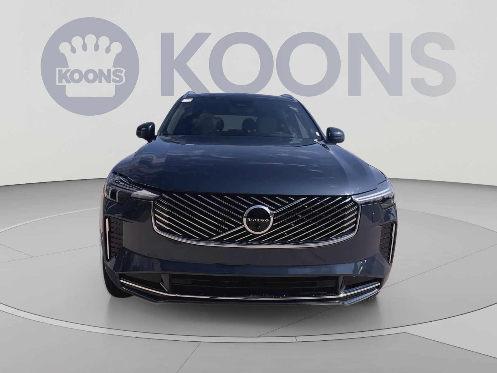 New 2026 Volvo XC90 B6 Plus w/ Protection Package Premier AWD/4WD image 4