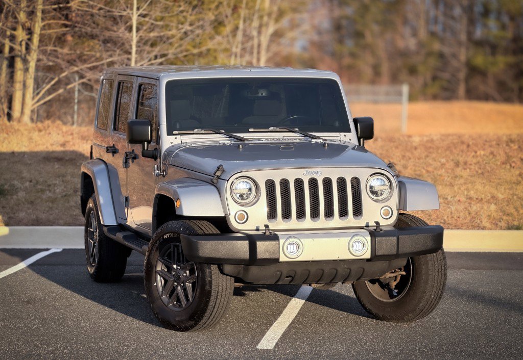 Used 2013 Jeep Wrangler Unlimited Sahara w/ Connectivity Group image 1