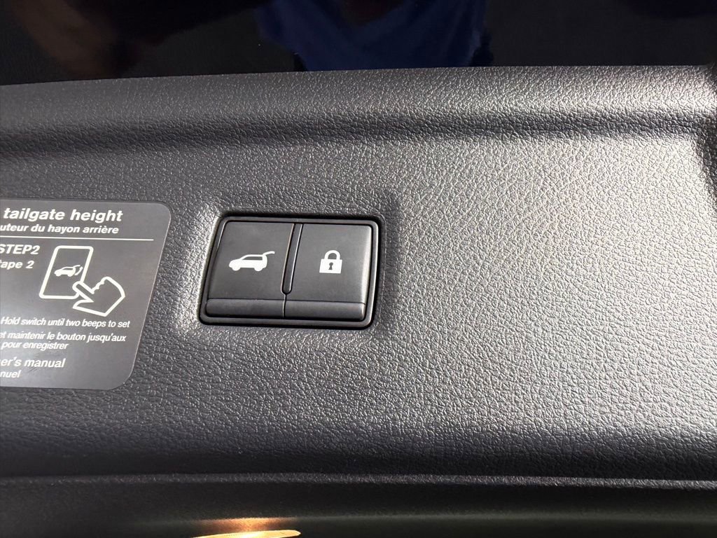Used 2025 INFINITI QX50 Luxe image 26