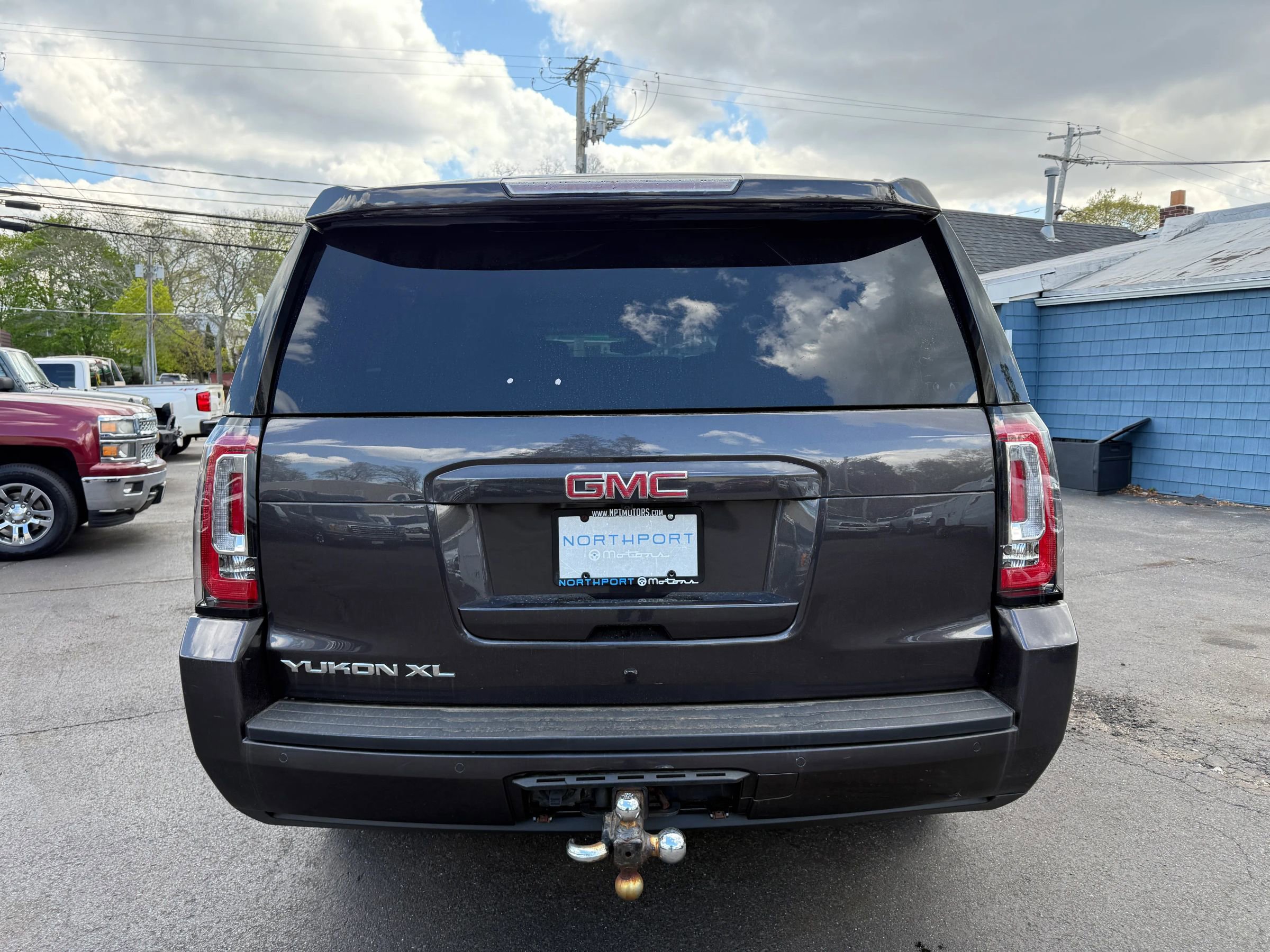 Used 2017 GMC Yukon XL SLT w/ Open Road Package image 7