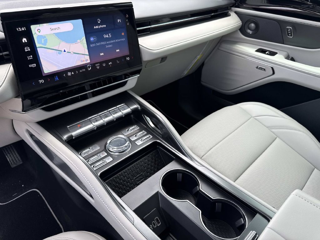 New 2026 Lincoln Nautilus Premier w/ Equipment Group 102A AWD/4WD image 25