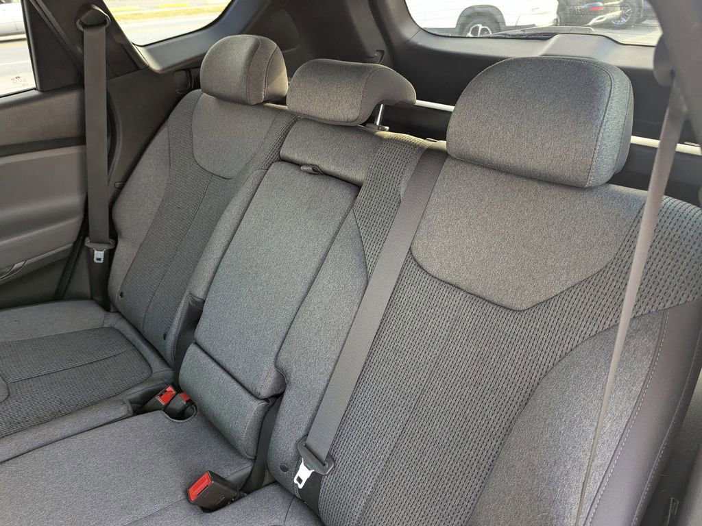 Used 2020 Hyundai Santa Fe SE w/ Cargo Package image 14