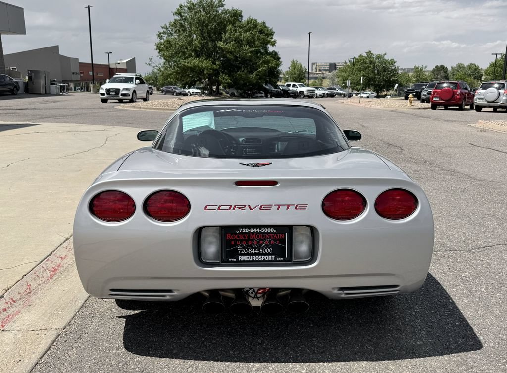 Used 1999 Chevrolet Corvette Coupe RWD image 7