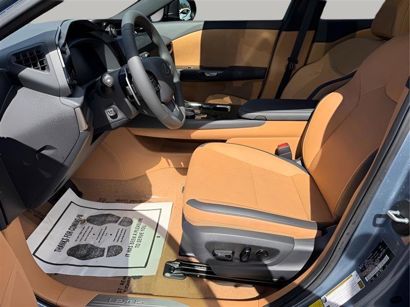 Used 2025 Lexus RZ 300e w/ Accessory Package (Z1) image 16