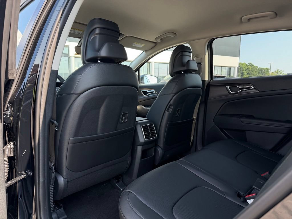 New 2026 Kia Sportage EX w/ EX Panorama Roof Package FWD image 27