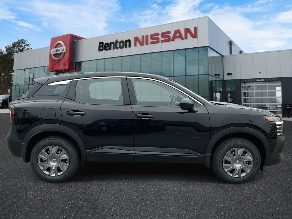 New 2026 Nissan Kicks S image 3