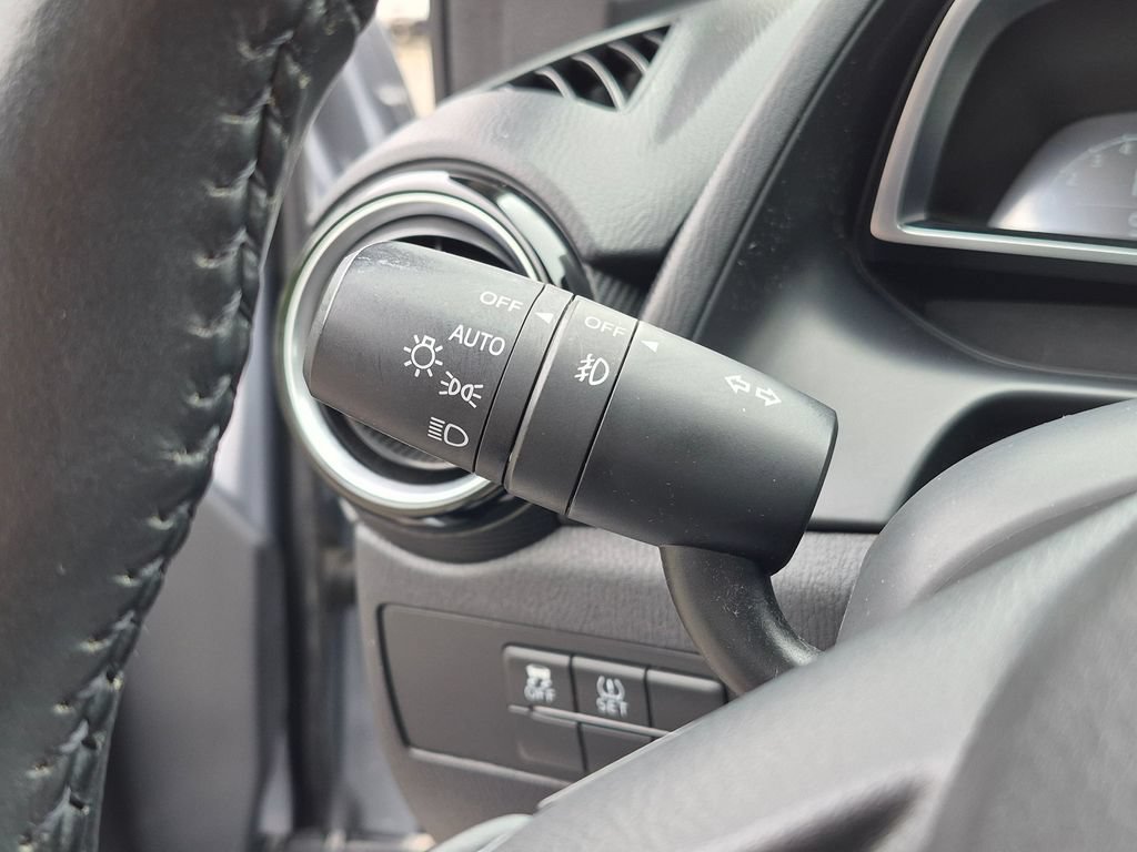 Used 2020 Toyota Yaris XLE FWD image 18