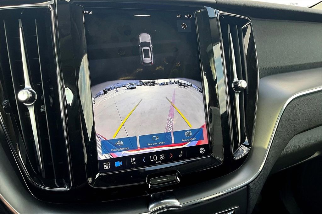 Certified 2024 Volvo XC60 T8 Core w/ Protection Package Premier image 30