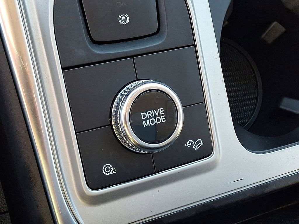 Certified 2023 Ford Explorer XLT w/ Equipment Group 202A image 26