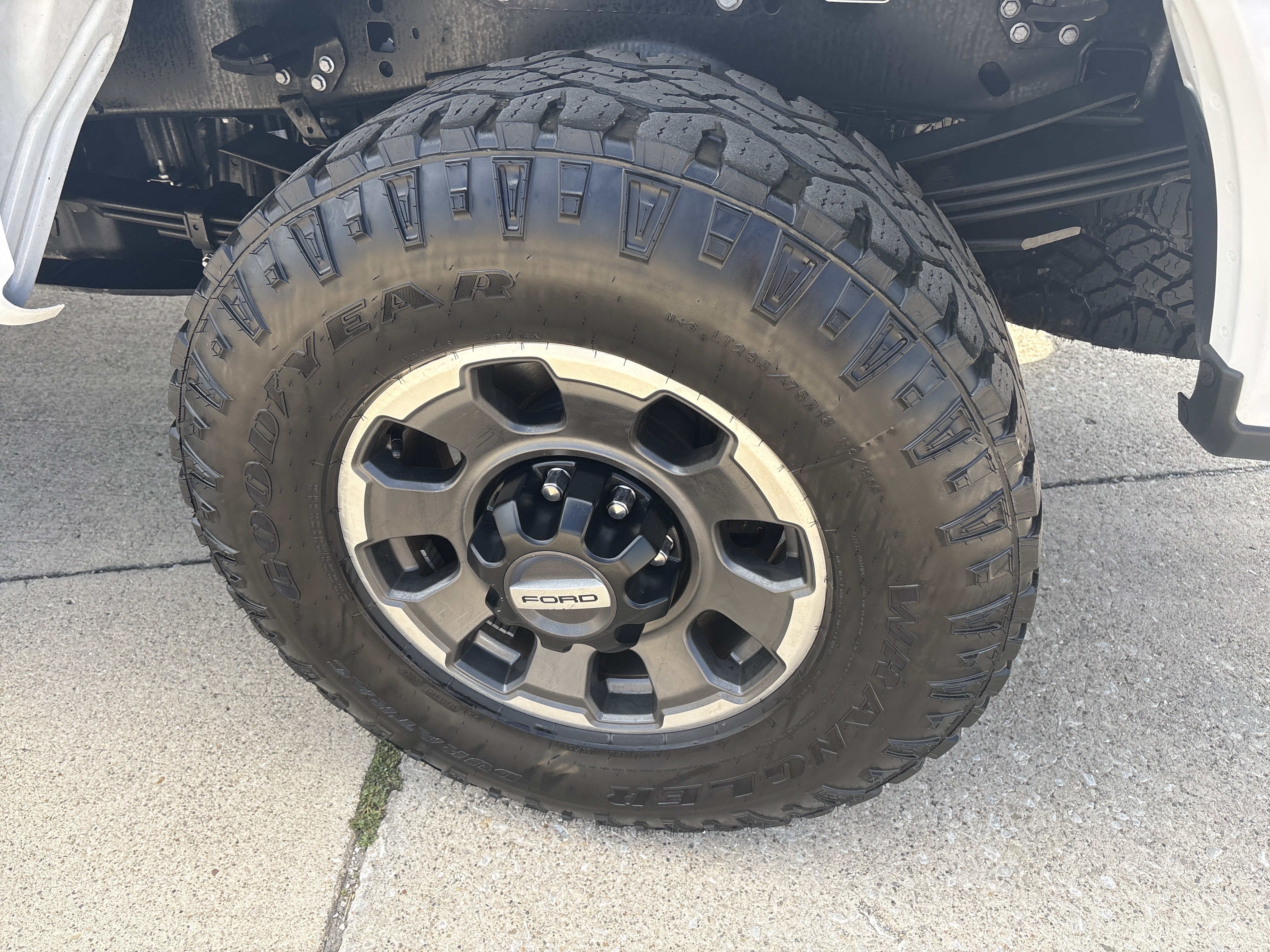 Used 2024 Ford F350 Lariat w/ Lariat Ultimate Package AWD/4WD image 5