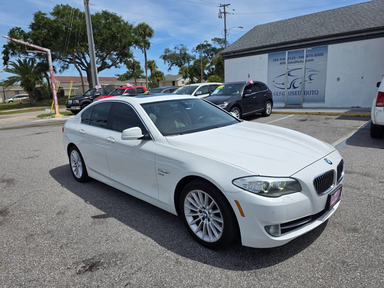 Used 2011 BMW 535i xDrive Sedan AWD/4WD image 2