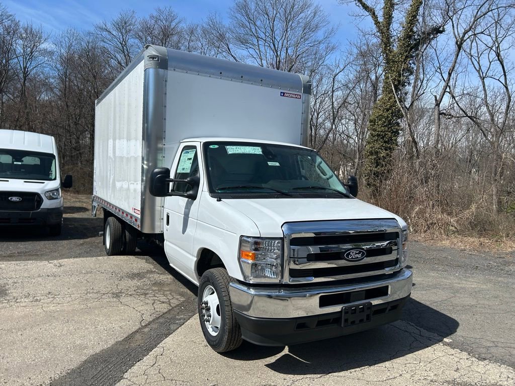 New 2027 Ford E-350 and Econoline 350 Super Duty w/ Driver's Safety Package image 3