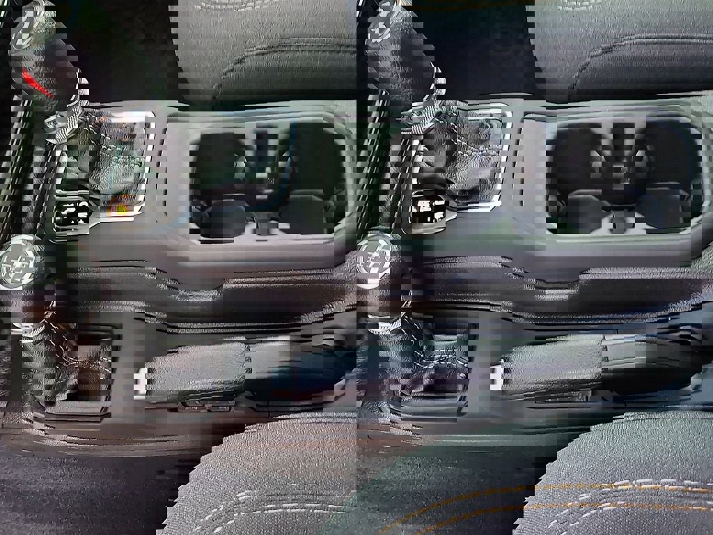 Used 2024 Jeep Wrangler Sport S AWD/4WD image 25