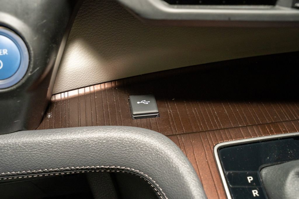 Certified 2023 Toyota Sienna XLE image 16