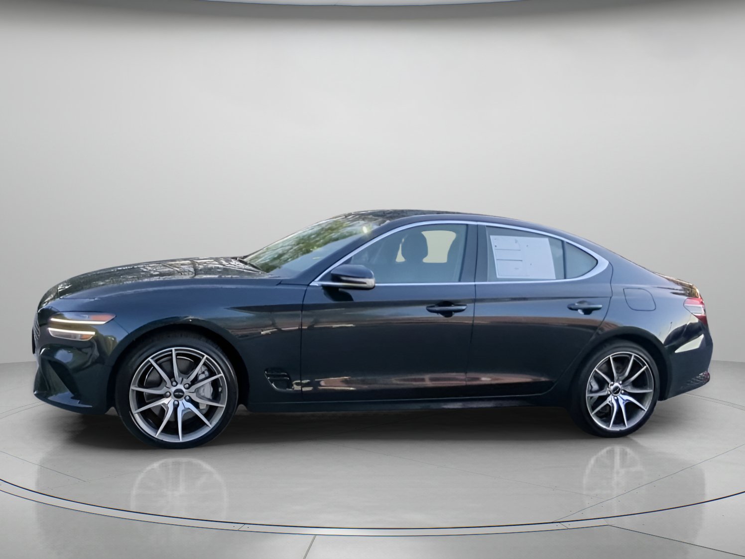 Used 2025 Genesis G70 2.5T AWD/4WD image 15
