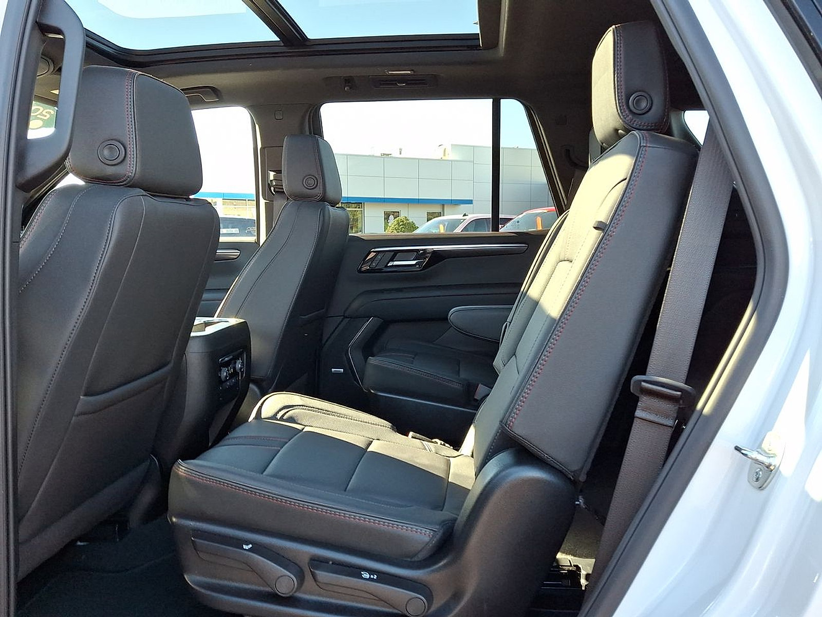 Certified 2025 Chevrolet Tahoe RST w/ Advanced Technology Package AWD/4WD image 27