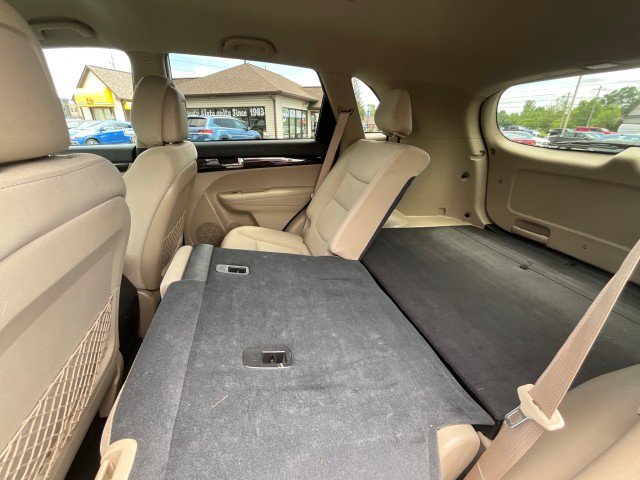 Used 2013 Kia Sorento LX w/ Convenience Pkg FWD image 28