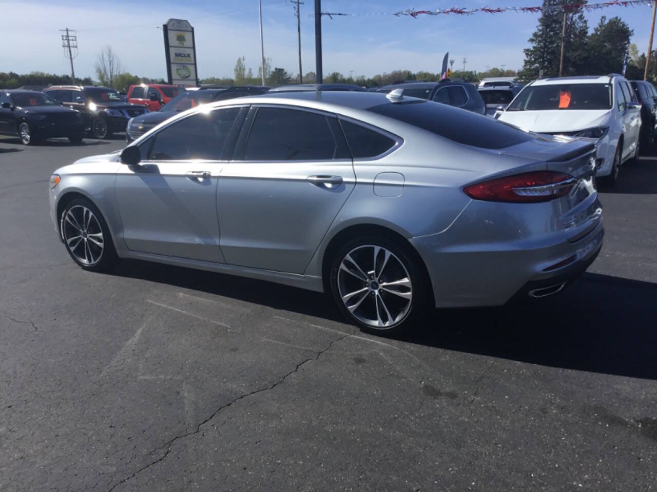 Used 2020 Ford Fusion Titanium AWD/4WD image 3