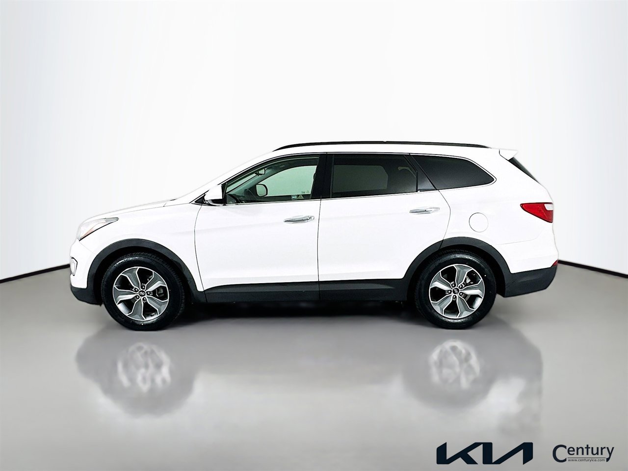 Used 2016 Hyundai Santa Fe SE image 8