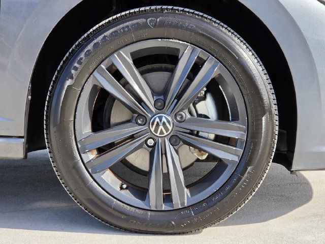 Used 2023 Volkswagen Jetta SE FWD image 11