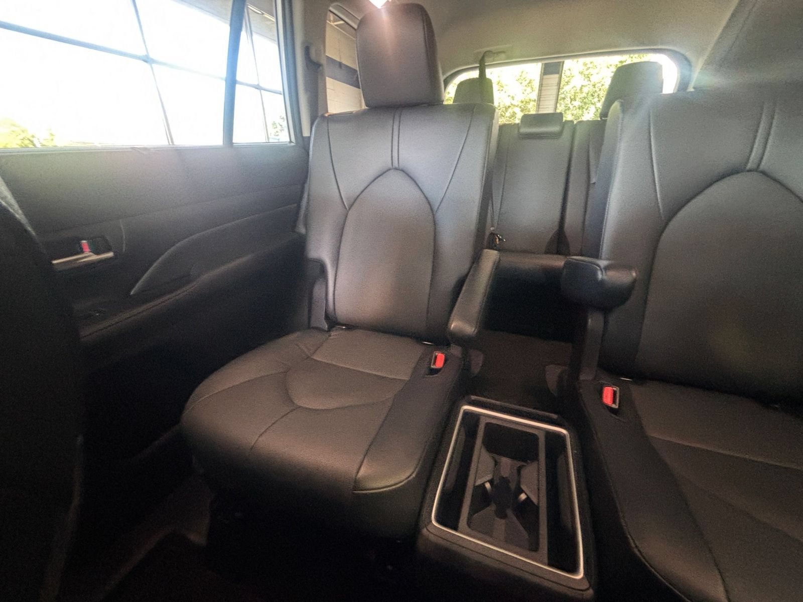 Used 2025 Toyota Grand Highlander FWD image 40