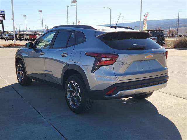 New 2026 Chevrolet Trax LT w/ Driver Confidence Package image 4