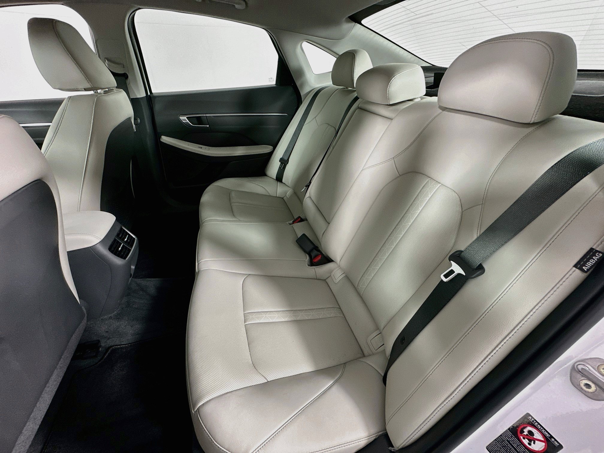 Used 2023 Hyundai Sonata Limited FWD image 26