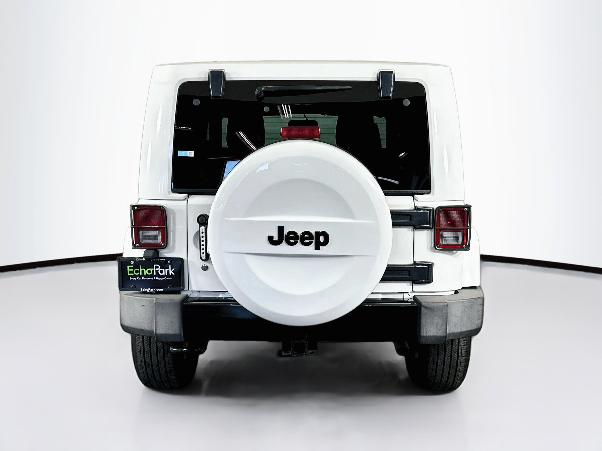 Used 2014 Jeep Wrangler Sahara AWD/4WD image 7