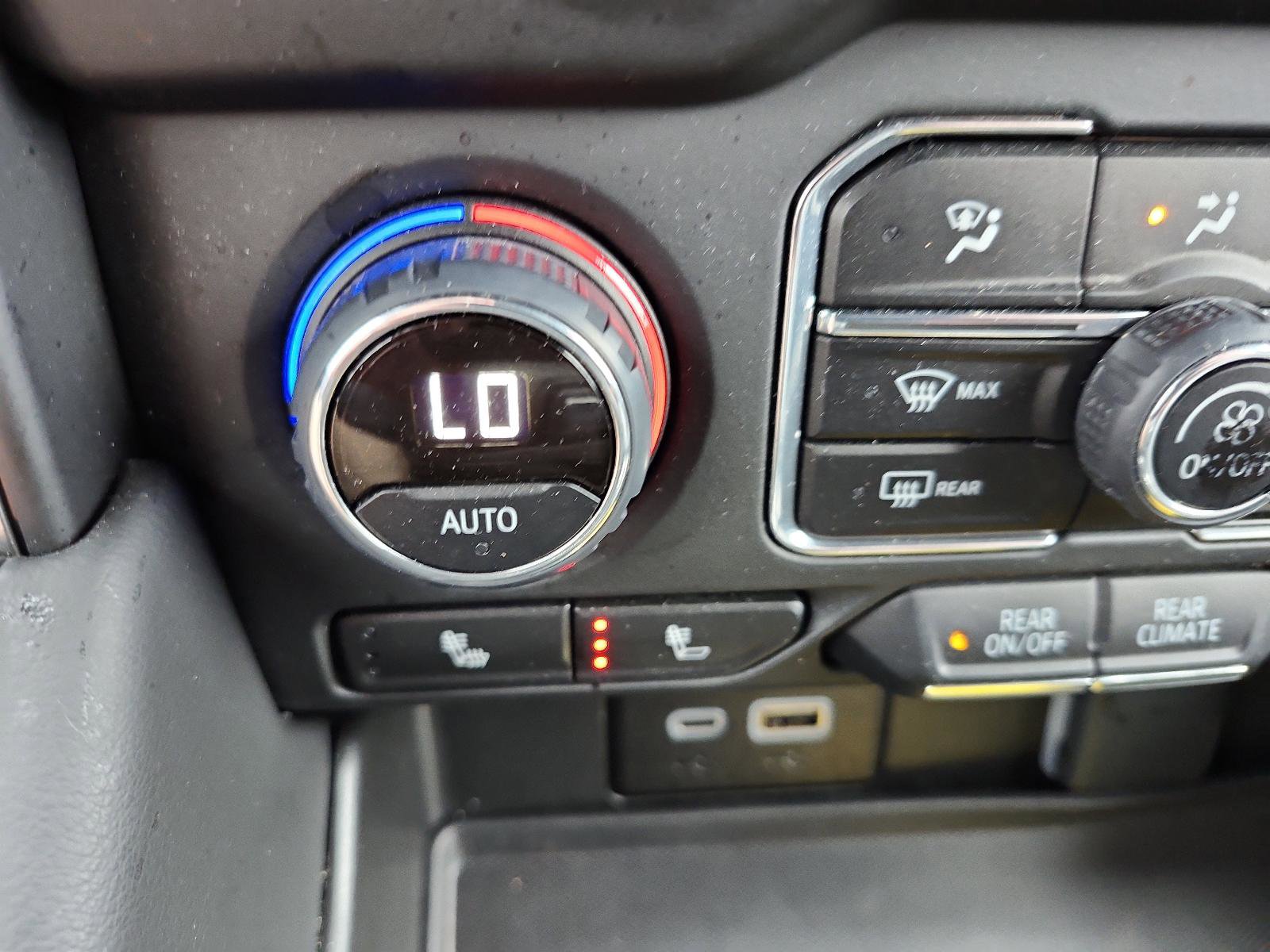 Certified 2024 Chevrolet Suburban Z71 w/ Z71 Off-Road Package image 21