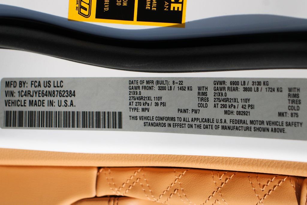 Used 2022 Jeep Grand Cherokee Summit AWD/4WD image 57