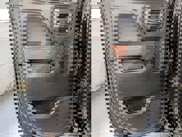 Used 2018 GMC Sierra 2500 SLT w/ Snow Plow Prep Package image 19