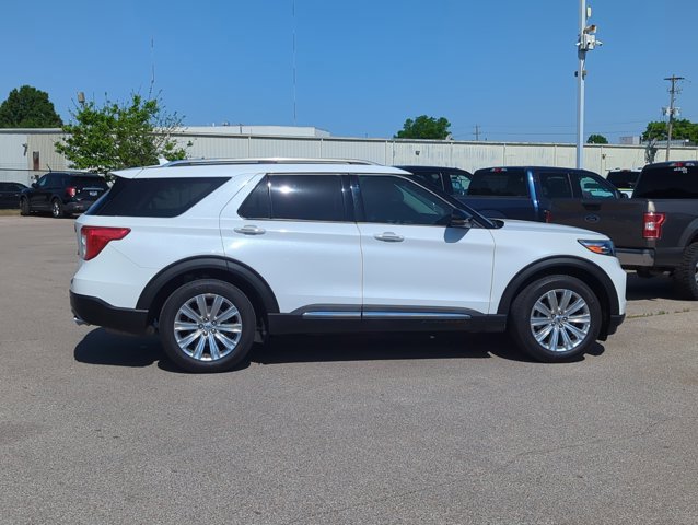 Certified 2023 Ford Explorer Limited w/ Equipment Group 301A image 4