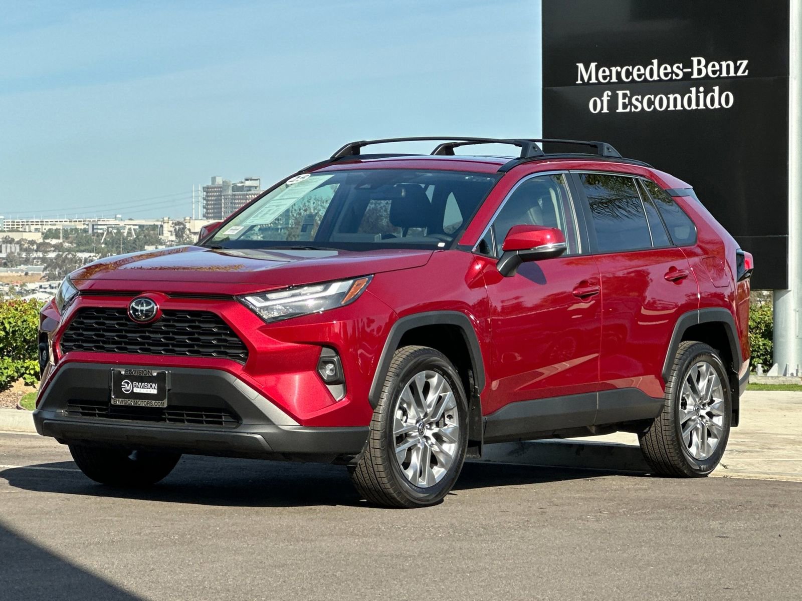 Used 2025 Toyota RAV4 XLE Premium FWD image 7