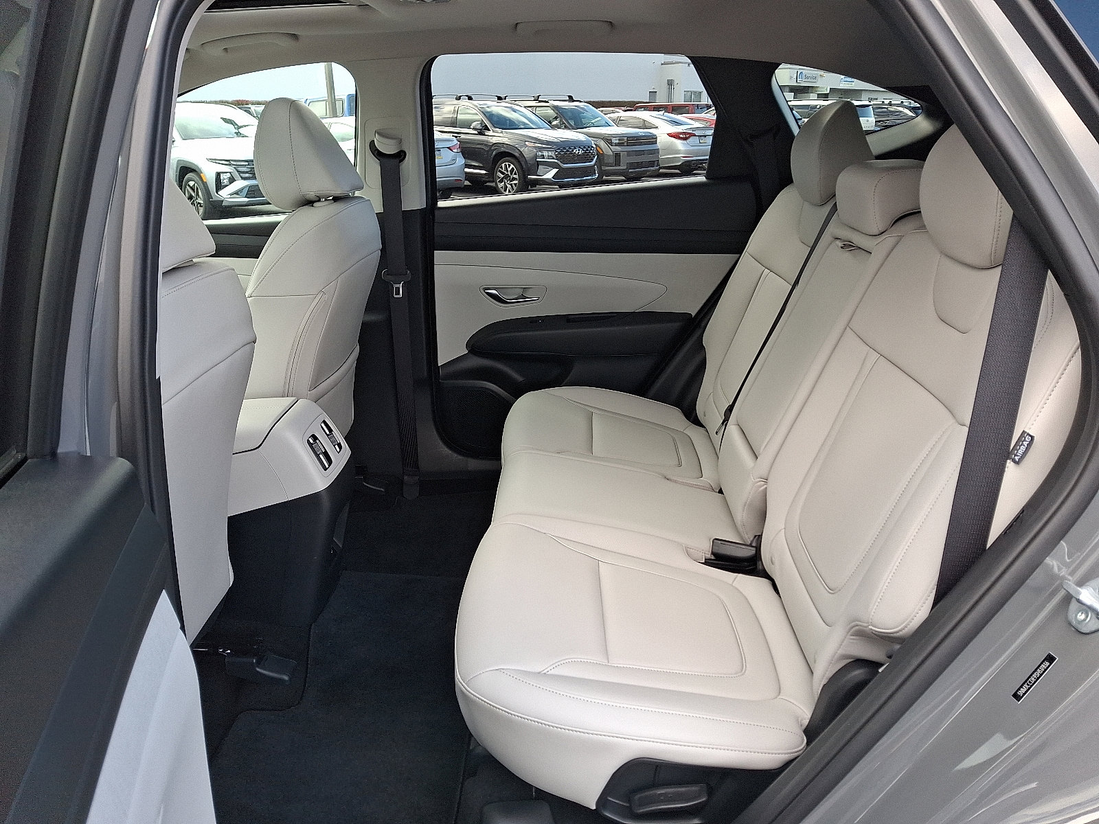 Certified 2025 Hyundai Tucson SEL image 10