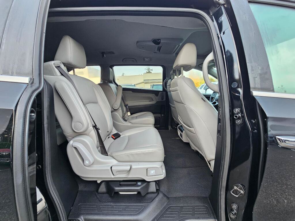 Certified 2022 Honda Odyssey Touring image 12