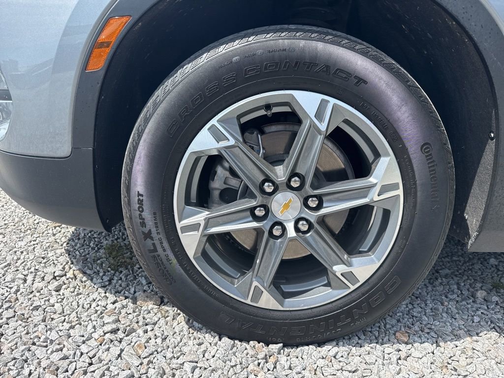 Used 2025 Chevrolet Blazer LT image 13