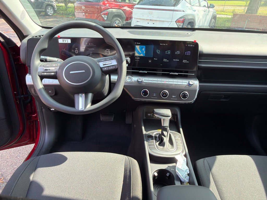 New 2027 Hyundai Kona SE AWD/4WD image 17