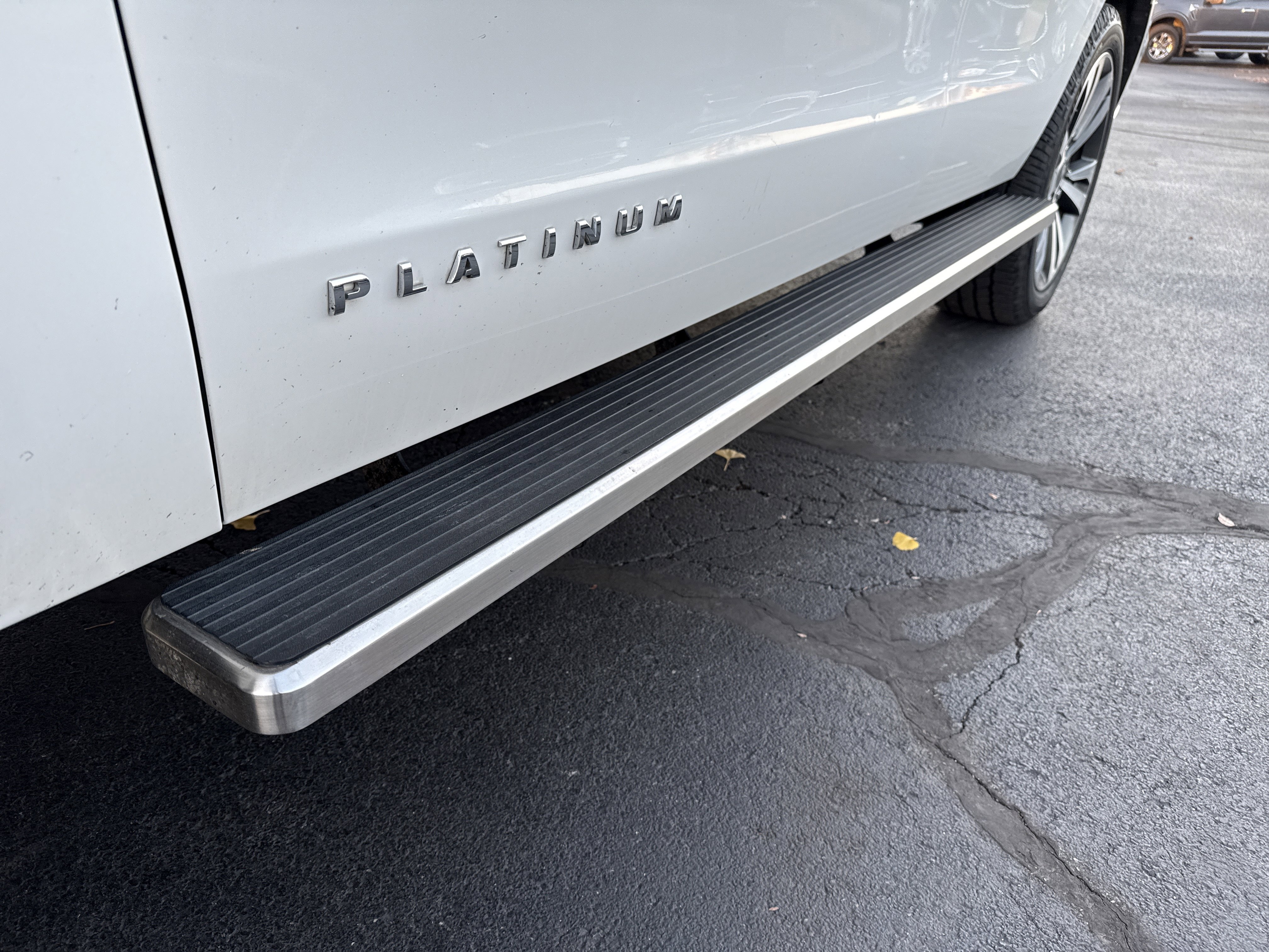 Used 2021 Ford Expedition Platinum image 13