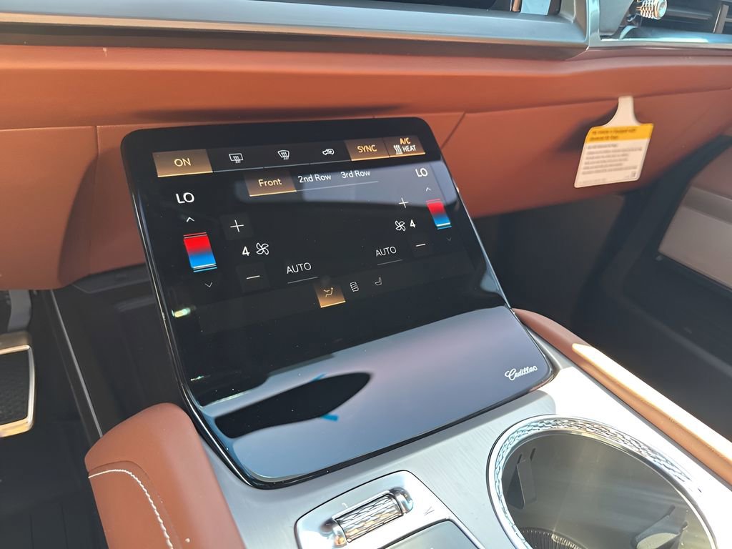 New 2026 Cadillac Vistiq Platinum w/ LPO, Floor Liner Package image 35
