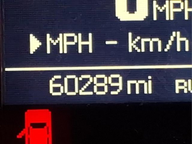 Used 2015 Dodge Grand Caravan SXT w/ UConnect Hands-Free Group image 28