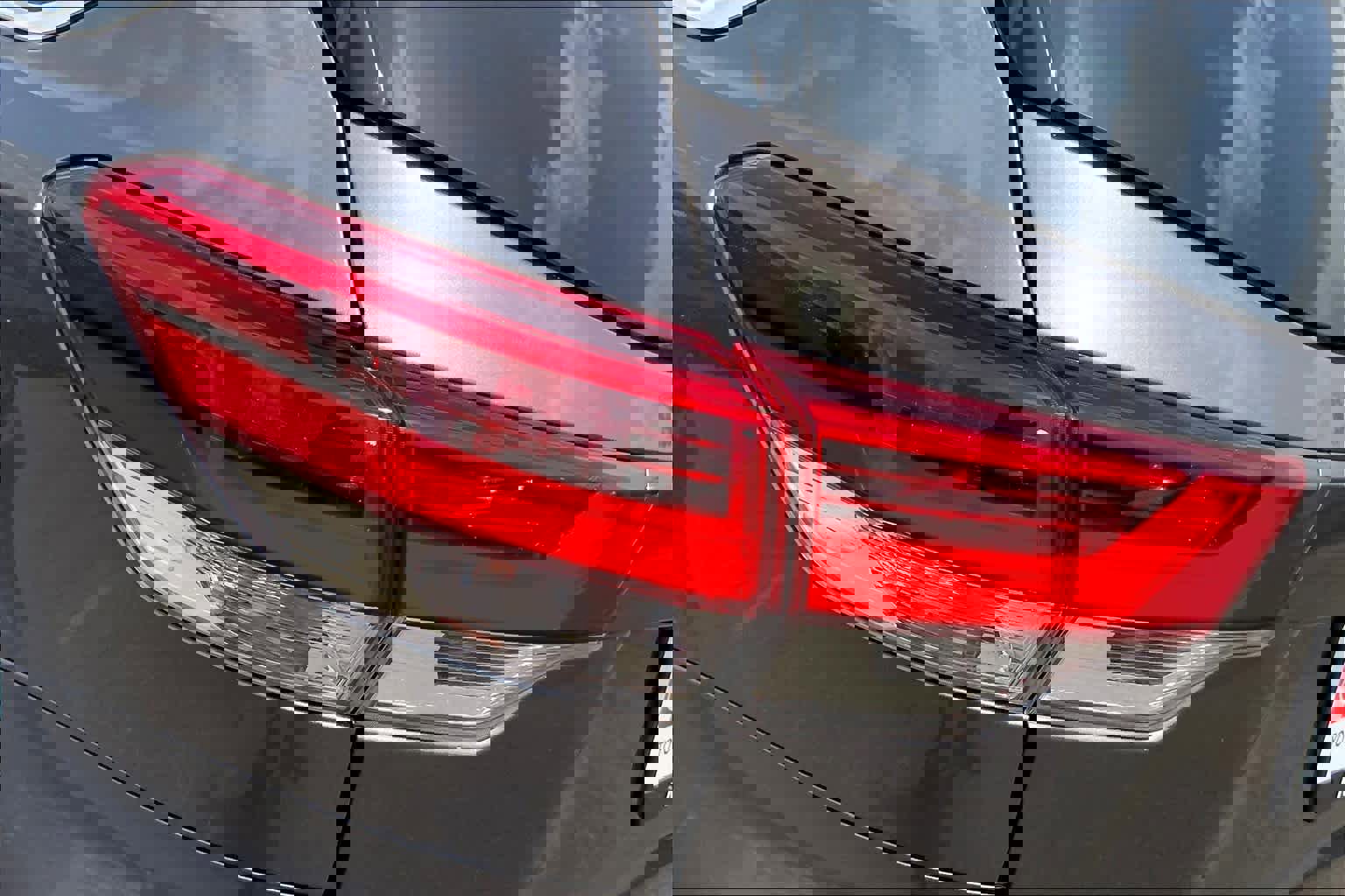 Used 2017 Toyota Highlander XLE image 28