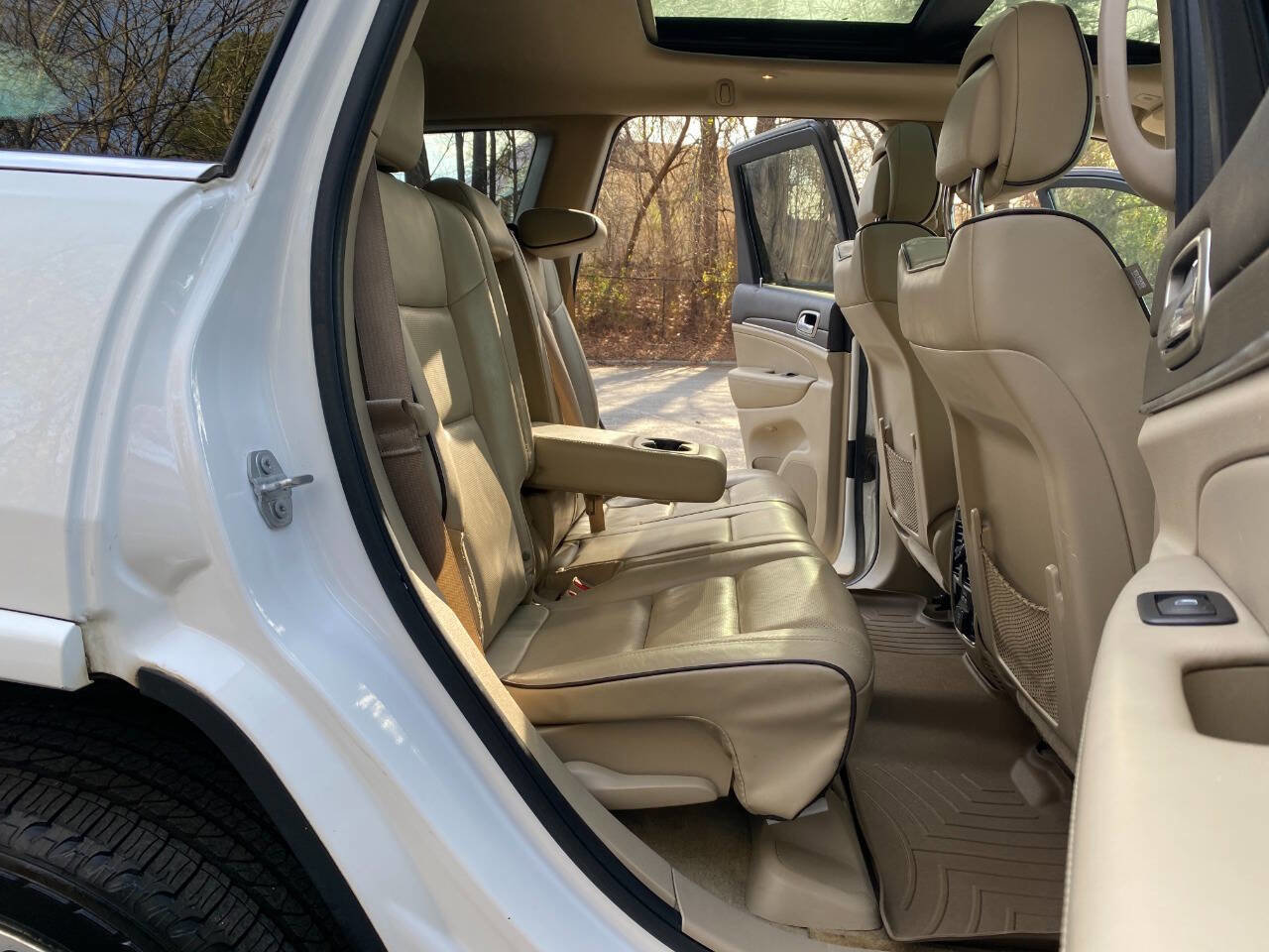 Used 2017 Jeep Grand Cherokee Overland image 66