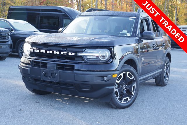 Used 2023 Ford Bronco Sport Outer Banks w/ Tech Package image 2