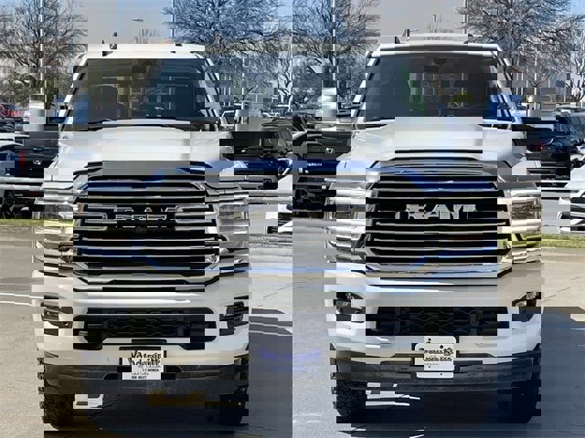 Used 2024 RAM 2500 Laramie w/ Towing Technology Group image 8